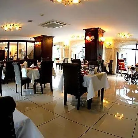 فندق Saint John 3*